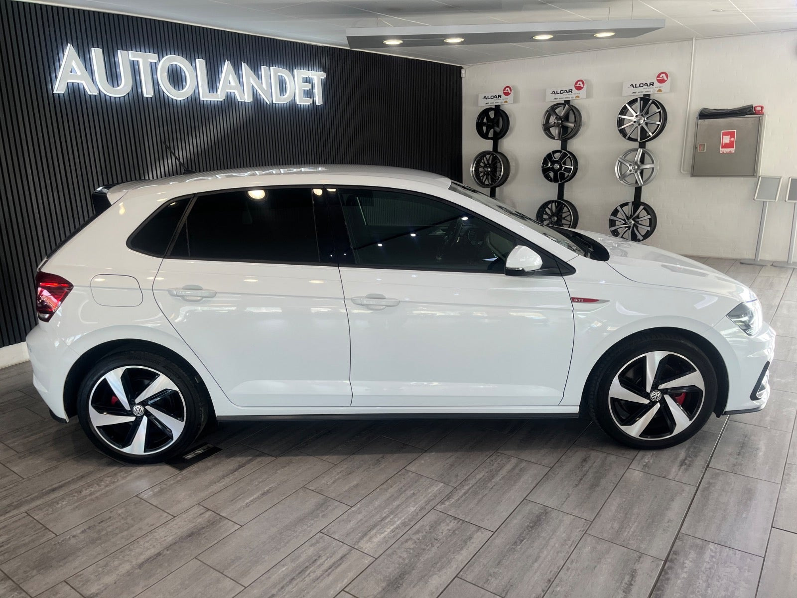 Hvid VW Polo fra 2019