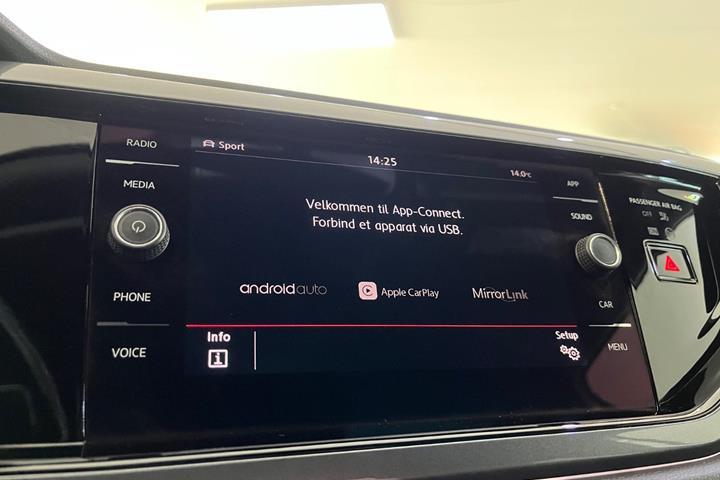Hvid VW Polo fra 2019