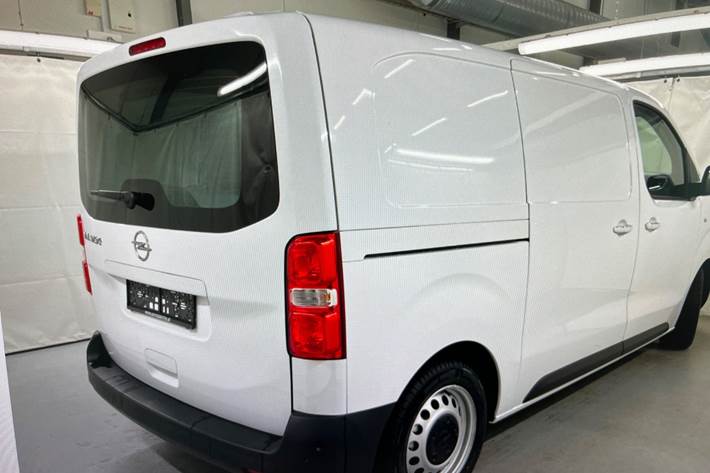 Hvid Opel Vivaro-e fra 2023