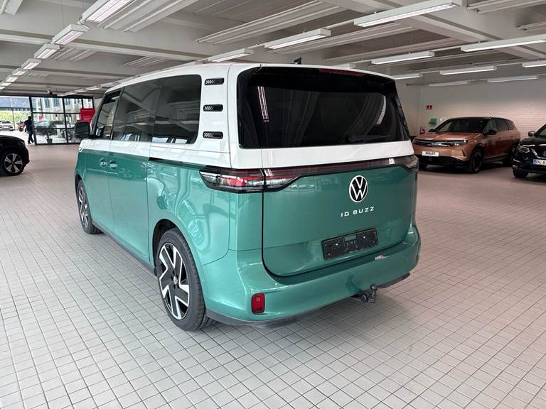 VW ID.Buzz 77 Pro SWB
