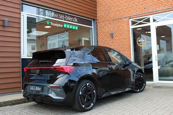 Sort Cupra Born fra 2025