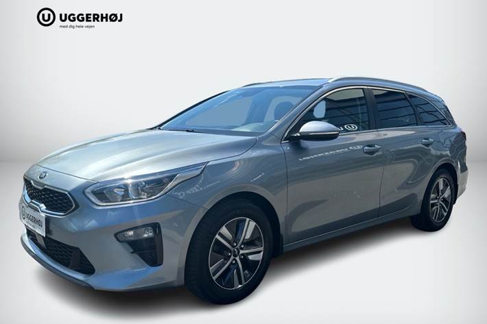 Sølv Kia Ceed fra 2019 set udefra