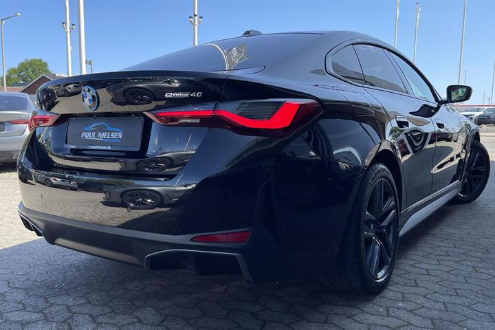 Sort BMW i4 fra 2023