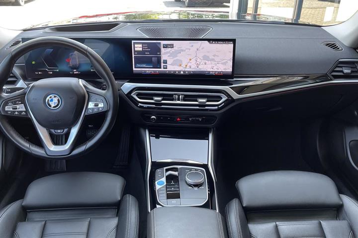 Sort BMW i4 fra 2023