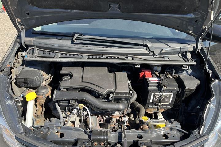 Sort Toyota Yaris fra 2015