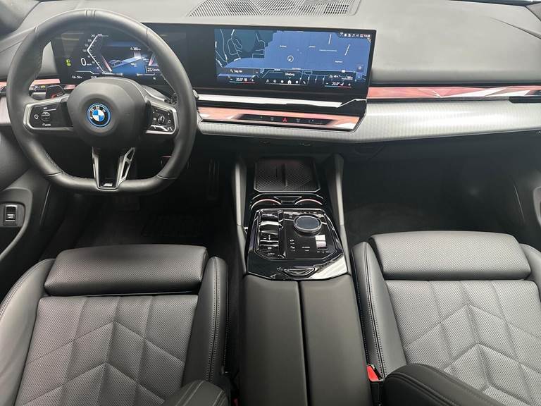 BMW i5 eDrive40 Touring EL M-Sport 340HK Stc Aut.