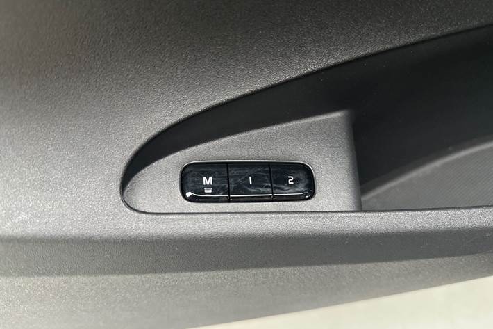 Sort Polestar 2 fra 2023