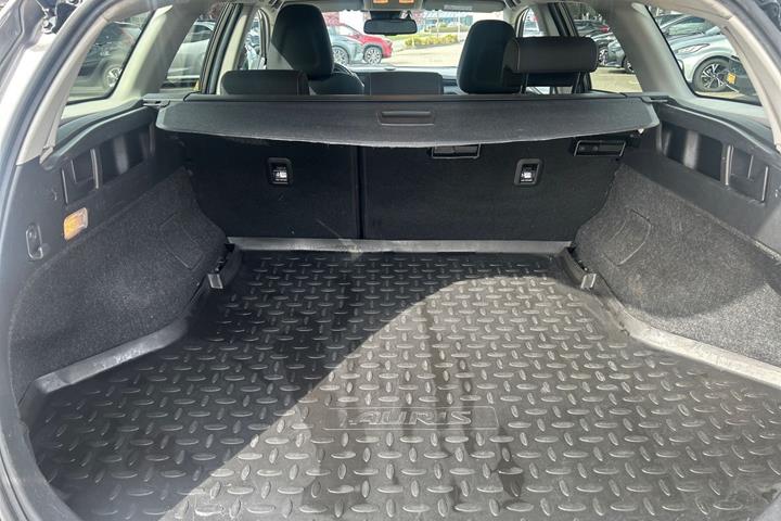 Bronze Toyota Auris fra 2018