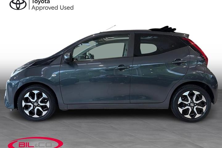 Grå Toyota Aygo fra 2021