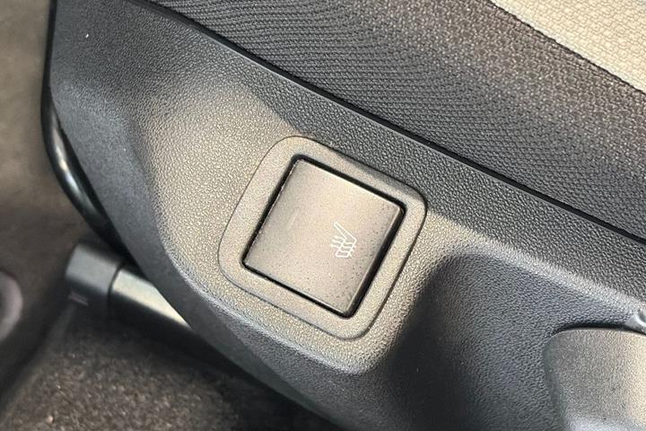 Grå Toyota Aygo fra 2021