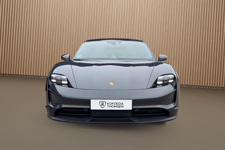 Grå Porsche Taycan fra 2021