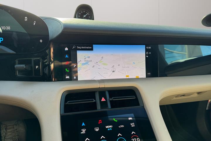 Grå Porsche Taycan fra 2021