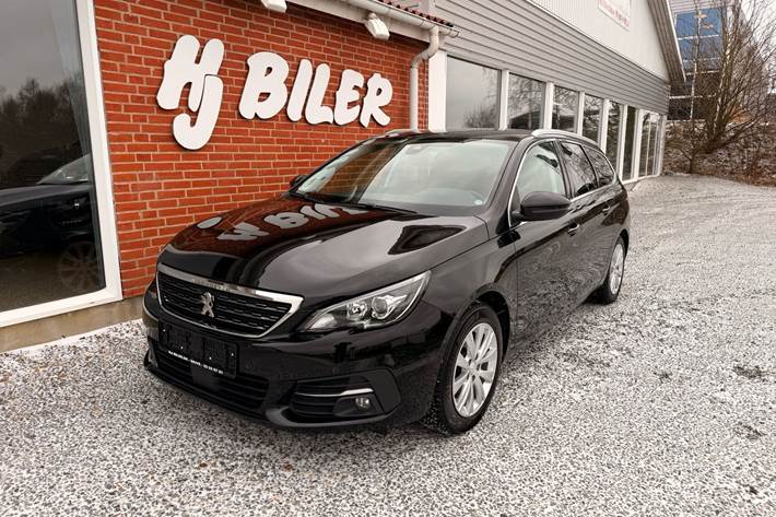 Sort Peugeot 308 fra 2019