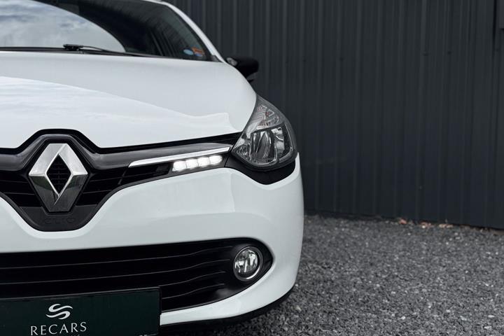 Hvid Renault Clio IV fra 2014
