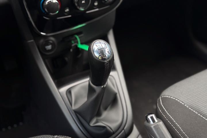 Hvid Renault Clio IV fra 2014