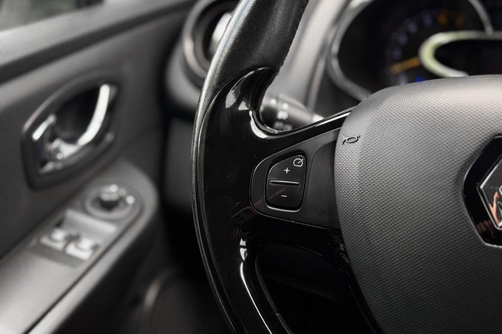 Hvid Renault Clio IV fra 2014