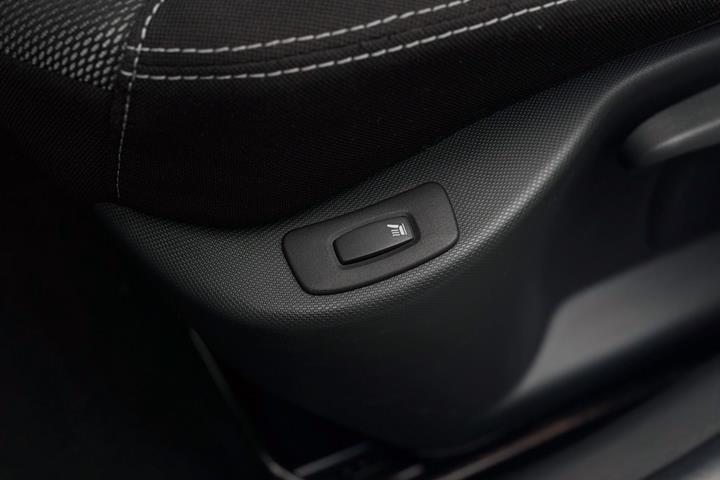 Hvid Renault Clio IV fra 2014