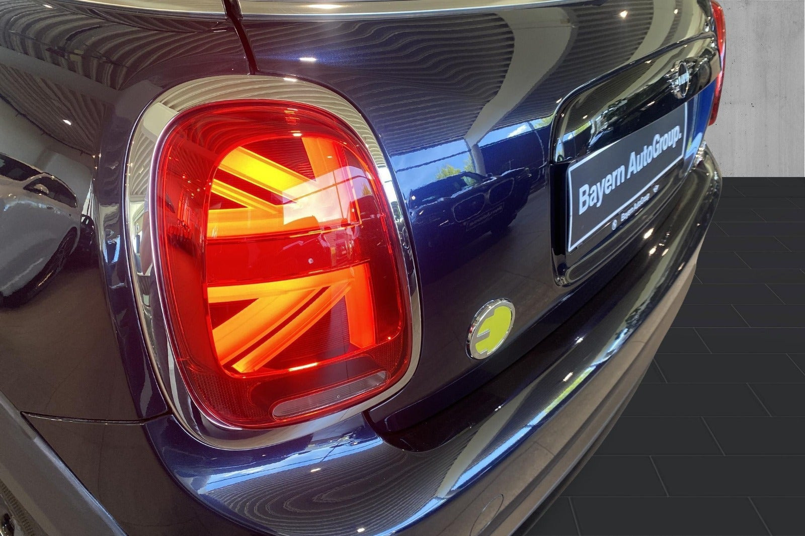 Sort Mini Cooper SE fra 2021