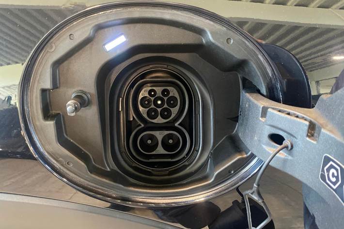 Sort Mini Cooper SE fra 2021