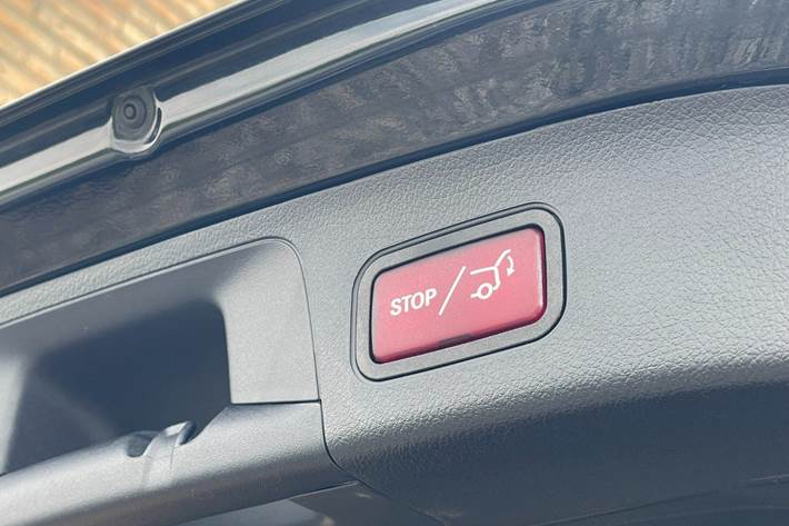 Sort Mercedes EQA250 fra 2023