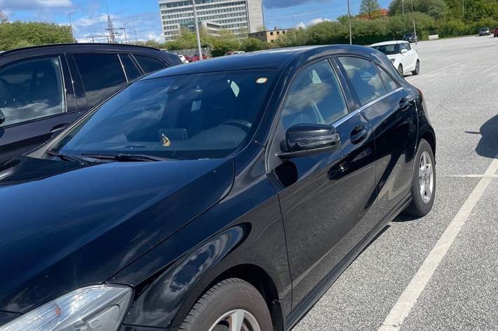 Sort Mercedes A180 d fra 2016