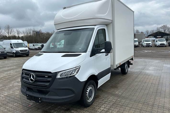 Hvid Mercedes Sprinter 317 fra 2022