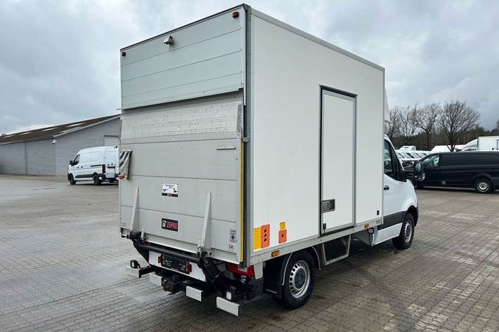 Hvid Mercedes Sprinter 317 fra 2022