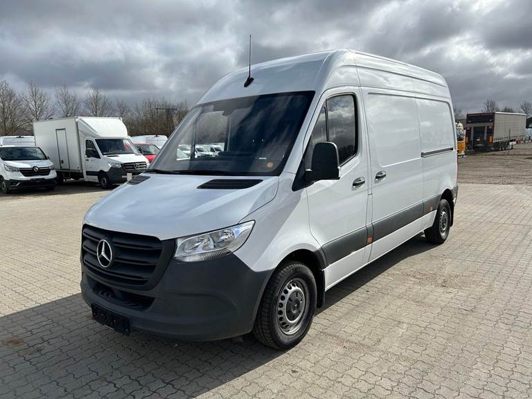 Mercedes Sprinter 215 2,0 CDi A2 Kassevogn aut. FWD