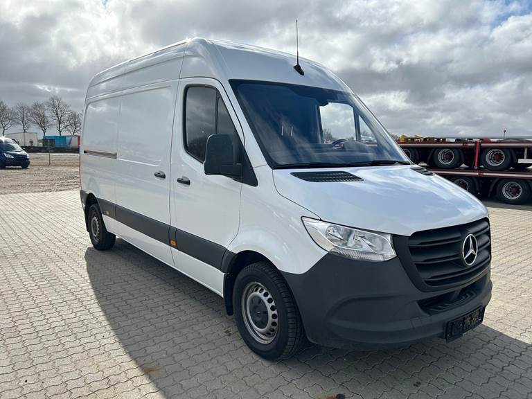 Mercedes Sprinter 215 2,0 CDi A2 Kassevogn aut. FWD