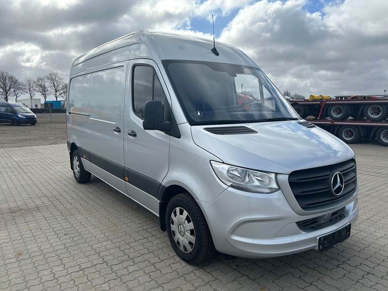 Mercedes Sprinter 214 2,2 CDi A2 Kassevogn aut. FWD