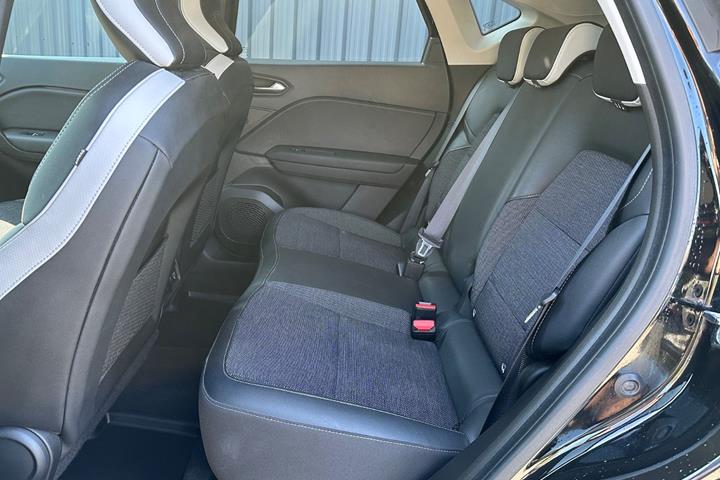 Sort Renault Captur fra 2020