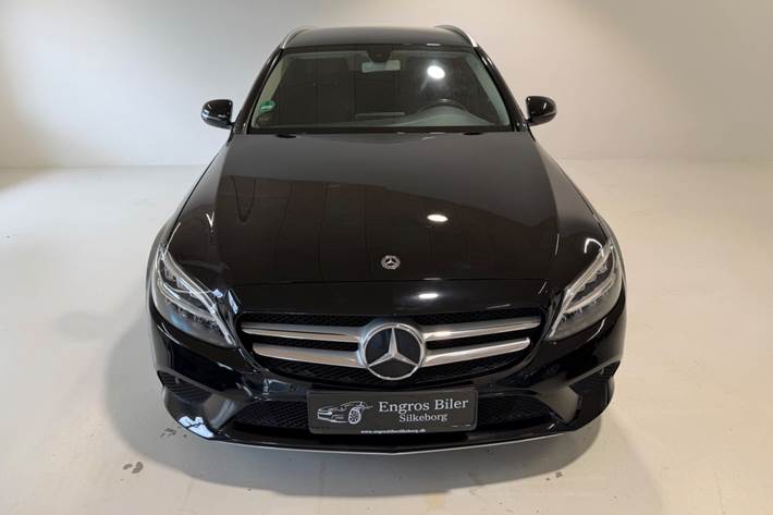 Sort Mercedes C220 d fra 2019