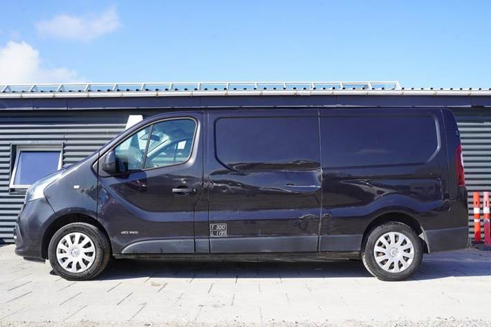 Sort Renault Trafic T29 fra 2016