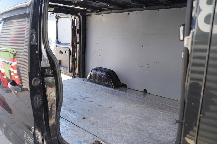 Sort Renault Trafic T29 fra 2016