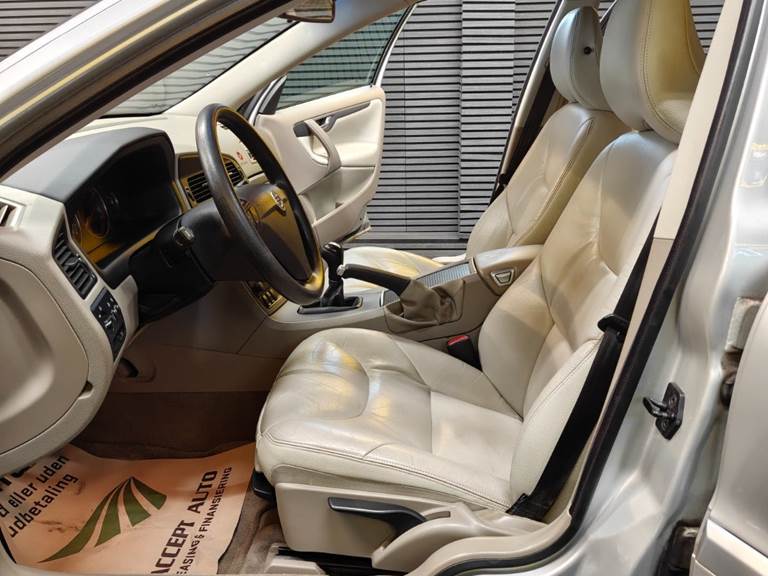 Volvo S60 2,4 140 Summum