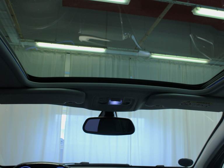 Peugeot 2008 1,2 e-THP 110 Allure EAT6