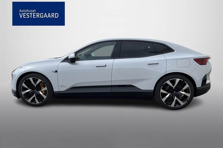 Grå Polestar 4 fra 2026