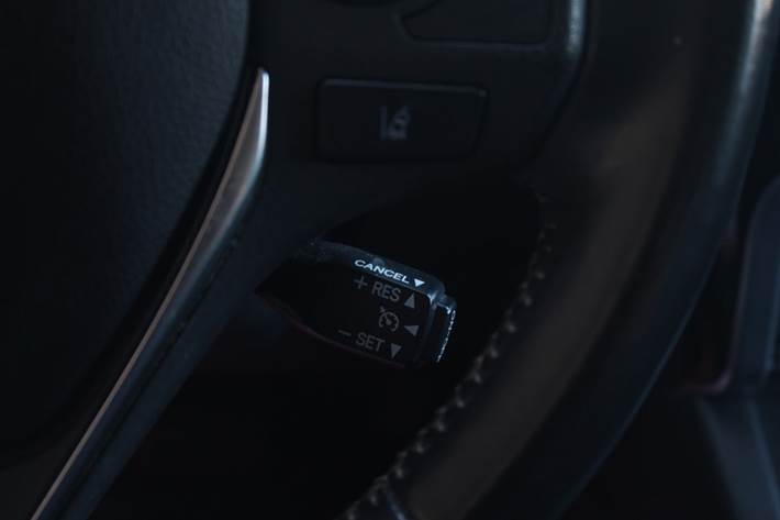 Hvid Toyota Auris fra 2018