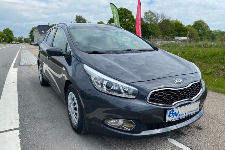 Grå Kia Ceed fra 2015