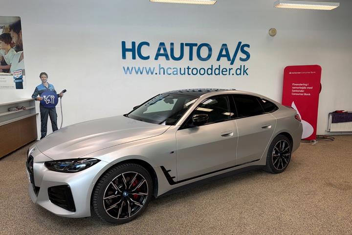 Sølv BMW i4 fra 2023