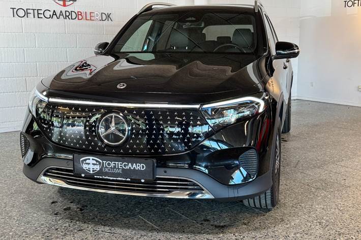 Sort Mercedes EQB300 fra 2024