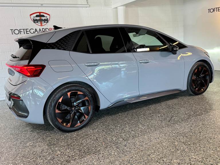 Cupra Born 58 e-Boost Dinamica Pack