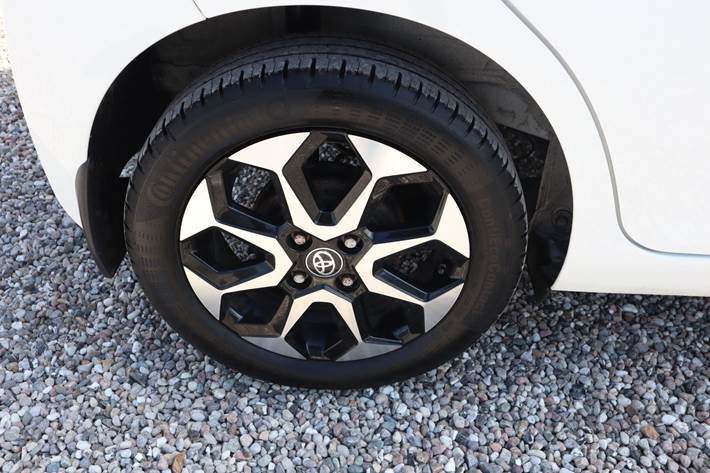 Hvid Toyota Aygo fra 2020