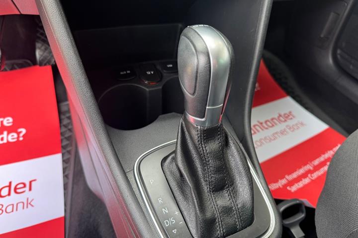 Sort VW Polo fra 2017