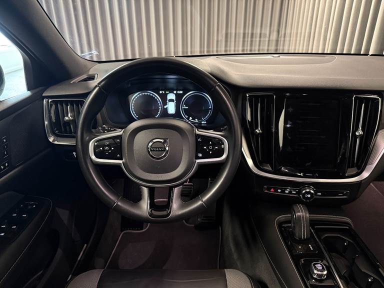 Volvo V60 2,0 T6 ReCharge R-Design aut. AWD