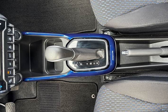 Grå Suzuki Ignis fra 2024