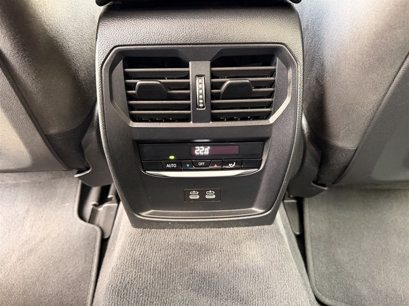 Hvid BMW i4 fra 2024