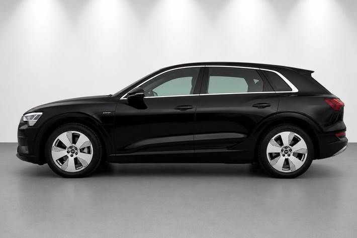 Sort Audi e-tron fra 2021