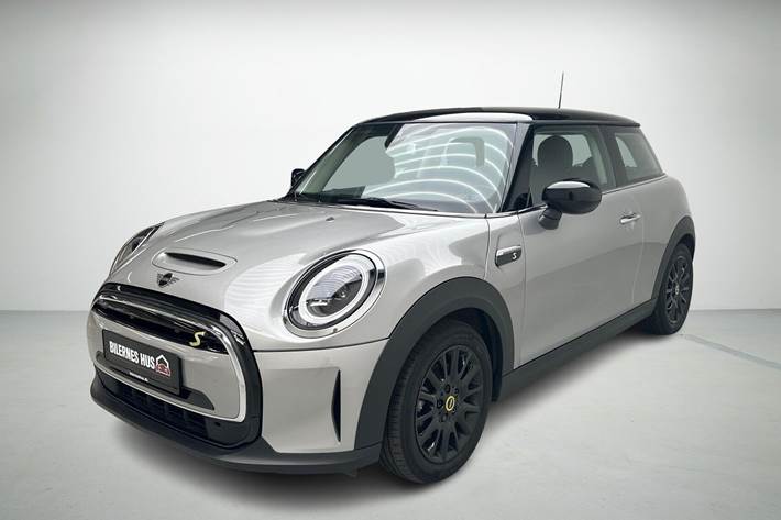 Sølv Mini Cooper fra 2023