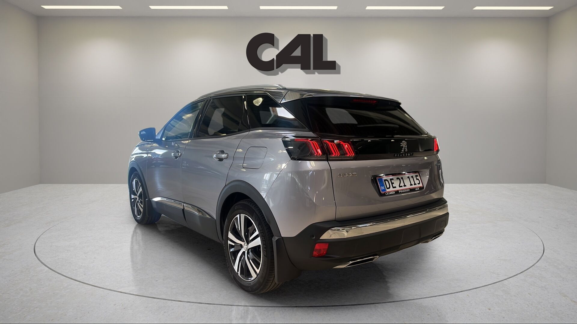 Grå Peugeot 3008 fra 2021